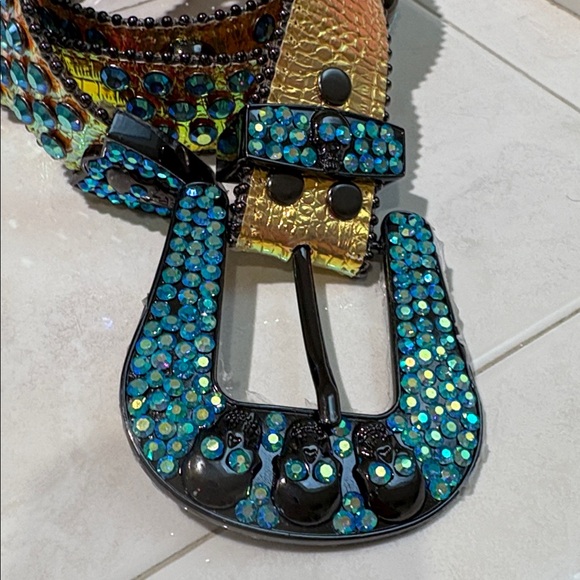Rhinestone BeltStore Skull Buckle Shiny Gold  Belt with Multicolor Rhinestones